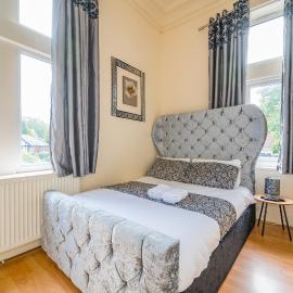 F11GH - Stylish Flat with Fast WiFi and Parking