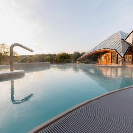 Wellnesshotel Thermae 2000: Valkenburg şehrinde bir otel