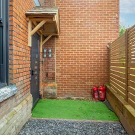 Stour view a Tranquil Space for Two - Pass the Keys، فندق في Chartham