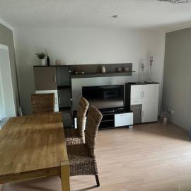 Ferienwohnung 7 Schlafplätze E Ladestation 11 KW, hotel a Kirchdorf am Inn