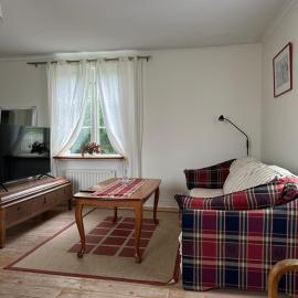 Charmigt trähus i skogsbrynet i Huskvarna, hotel di Huskvarna
