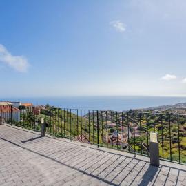 Cantinho do Barreiro - Calheta, hotel u gradu Kaljeta
