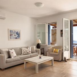 Sea & Sunset Terrace - Island House by Hostandros, Hotel in Batsi