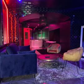 La Suite Marylin, Loft de 90m2 avec Sauna et Jacuzzi, hotel v destinácii Riom