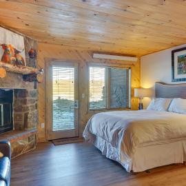 Near Skiing: Studio w/ Pool Access in Granby!