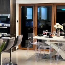 Luxurious 3Bed House with Spa Bath & Garden、ロンドンのホテル