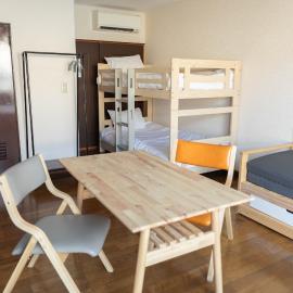 Furano Zone Ski Condo Room 202 Smoking Allowed and Room 103 Non Smoking, hotel em Furano