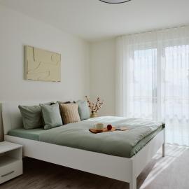 Apartment A9 - mit zwei Bädern, überdachtem Balkon im "Pine Hill Resort"