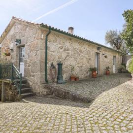 Authentic apartment in rural area, Hotel in Pindo