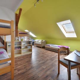 Hostel Hluboká, hotel in Hluboká nad Vltavou