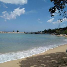 Parei Beach Inn