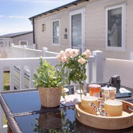 Cheerful holiday home at Landscove Holiday Park in Brixham, hotel in Brixham