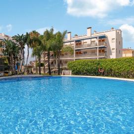 1 Bedroom Stunning Apartment In Torrox, hotel i Torrox