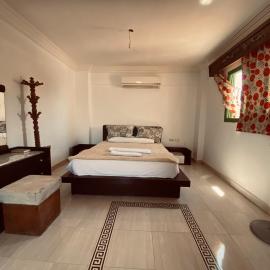 Maldives Holtel, hotel in Ras Matarma