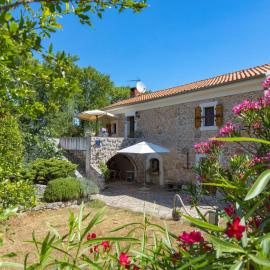 Apartment Mia by Interhome, hotel v destinaci Dobrinj