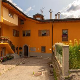 Bergreen Apartments, hotel sa Ossana