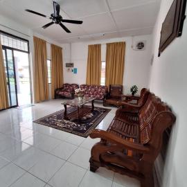 Mukhriz 2 Homestay、クリムのホテル