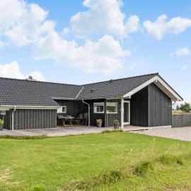 Stunning Home In Rødby With Wifi