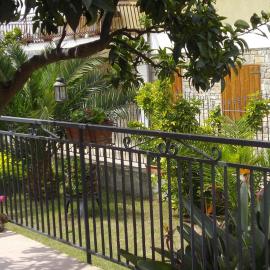 Appartamento con stanza singola e giardino