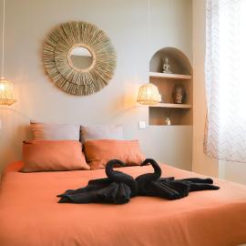 SUITE Serenity Room SPA- Balnéothérapie, Hotel in Saint-Étienne