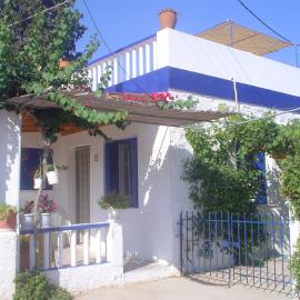 Villetta IRENULLA, Hotel in Posidhonía