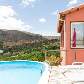 Olhares do Douro, hotel i Torre de Moncorvo