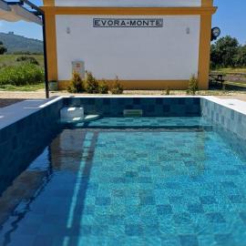 Casas do Apeadeiro de Evoramonte, hotel in Vimieiro