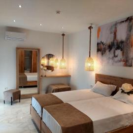 Alexa Luxury Suites, hotel din Afantou