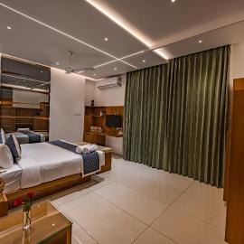 S R Premium Suites, khách sạn ở Mysore