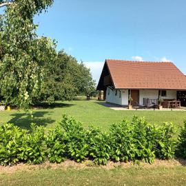 Sweet Country House, Hotel in Markovci