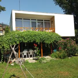 Majestic Apartmanház Badacsony, hotel in Badacsonytomaj