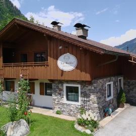 Gartenhaus Zur Kröllin, hotel in Mayrhofen
