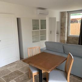 Superbe appartement calme, hotel in Chenaud