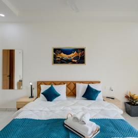 The Lodgers Studio Apartment Near Mall FiftyOne Gurugram, hotel di Gurgaon