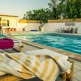 Olive Village, Hotel in Neves
