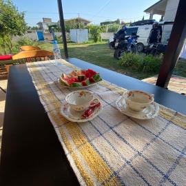 Roza's Guest House Camping Shkoder