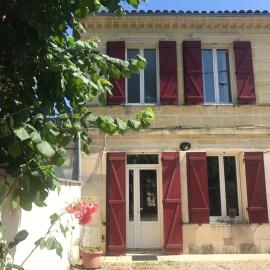 Maison en pierre avec jardin proche de Bordeaux