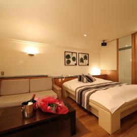 Hotel La Siesta Adult Only 京都沓掛, отель в Киото