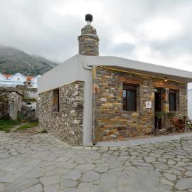 Παραδοσιακό Κατάλυμα ΑΜΒΩΝΑΣ, hotel u gradu Émbonas
