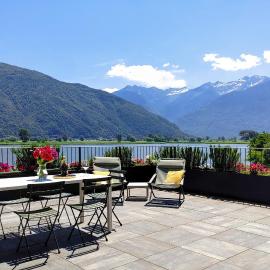 Dascio Oasi Ferienwohnung Dachterrassen am See, hotel i Dascio