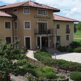 Naturhotel Goldene Zeit, hotel em Georgenberg