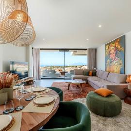 Villa Vida - Luxury Panorama Seaview Penthouse in Organic-Boho Design with Pool, Gym, Spa
