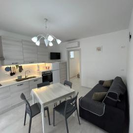 Casa Vacanze Regi, hotel en San Benedetto del Tronto