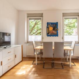 Wohnung Nähe Mainz in ehemaligem Weingut mit 6 Schlafzimmer
