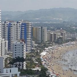 Amplio- Espectacular 140m2 Grand Diamond Tonsupa, hótel í Tonsupa