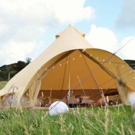 "Beaver" Tylda Tents at Heydaze Campsite - 5m Luxury Bell Tent, hotel a Lostwithiel
