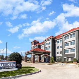 La Quinta by Wyndham Mt. Pleasant, hotel u gradu Mount Pleasant