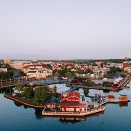 Viesnīca Badholmen Restaurang & Hotell pilsētā Oskašhamna