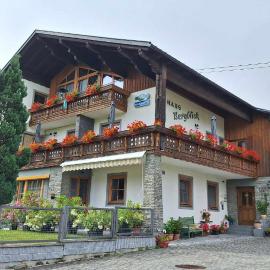 Fritz Apartments "Haus Bergblick", Hotel in Hermagor