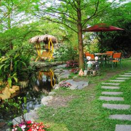Fairy Story Village Farm B&B, hotel v destinaci Dongshan